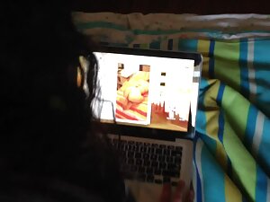 Le photographe aime beaucoup cette video de film erotique célèbre star Sadie West, il fera la meilleure séance photo pour cette personne, la fille va sucer une bite et faire l'amour et tout cela pour la gloire - être la première dans le sexe.