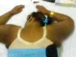 Gros seins asiatique ...