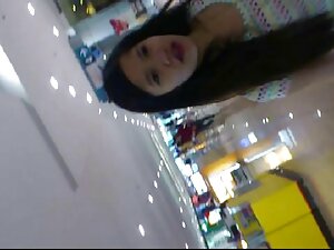 Le mec avec la fille ...